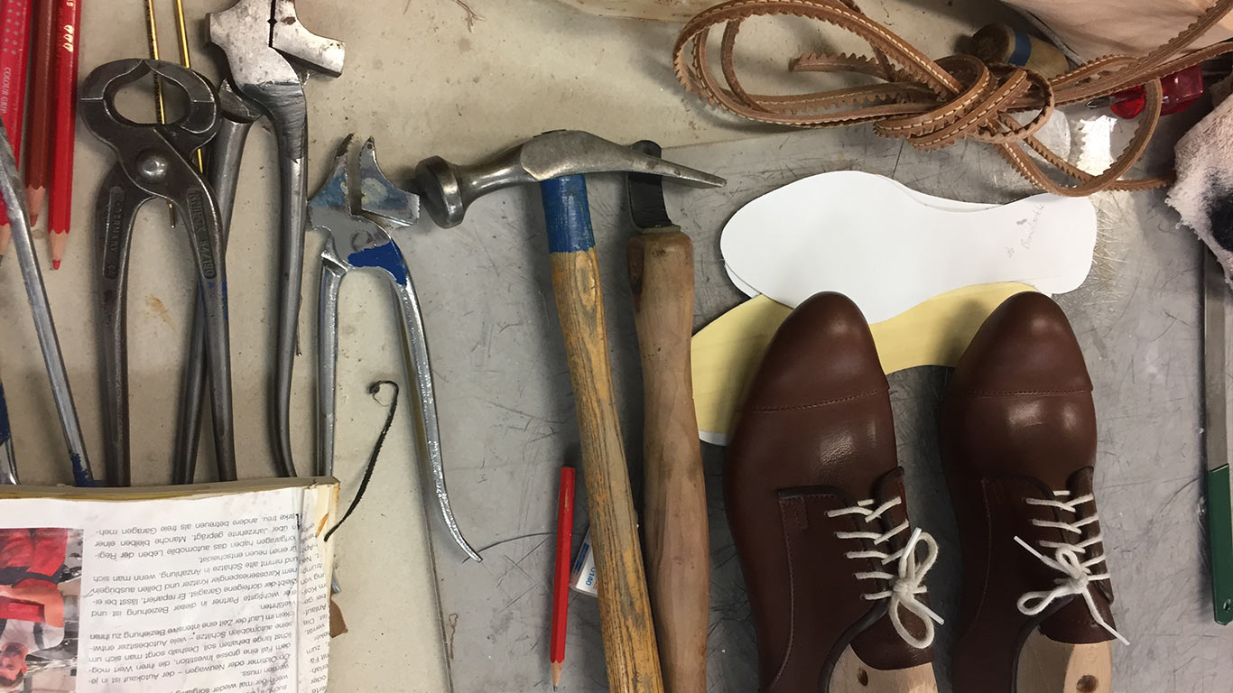 Traditionelles Schuhmacherhhandwerk